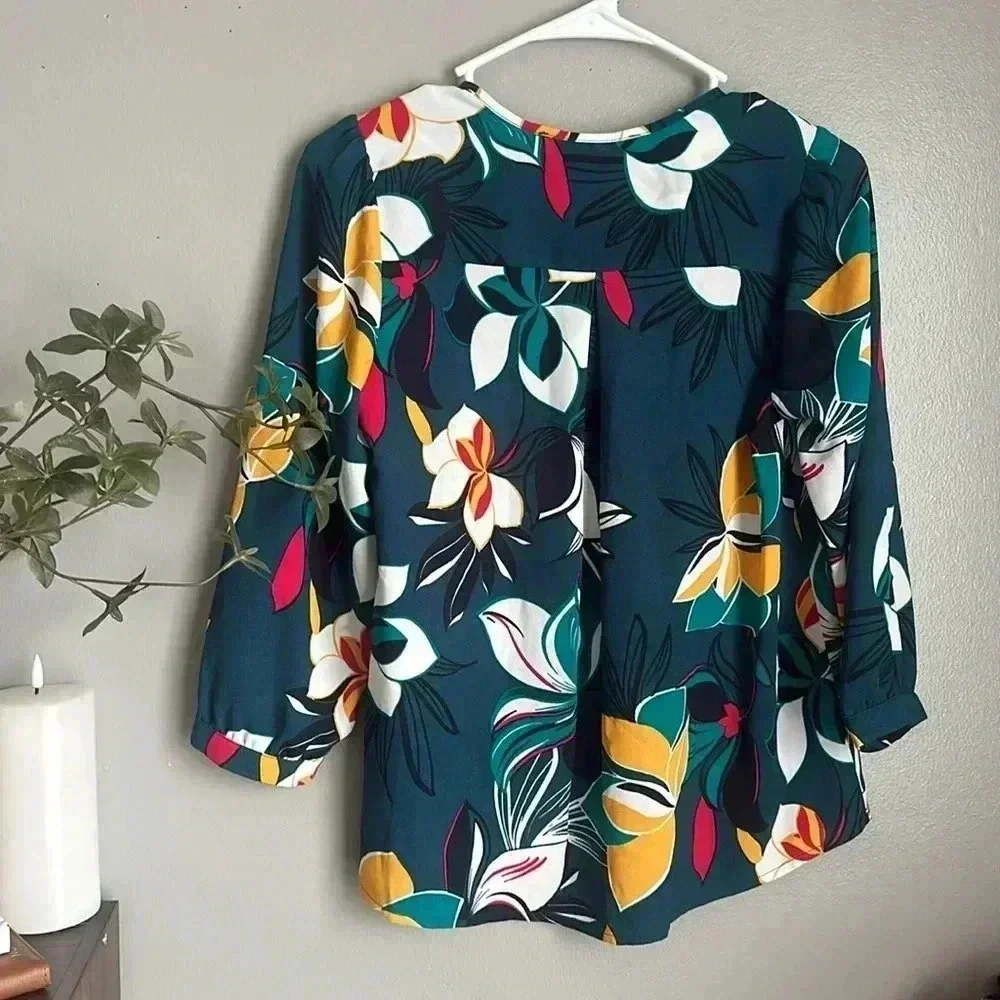 Collective Concepts Women’s Floral Print Blouse - Picture 7 of 7